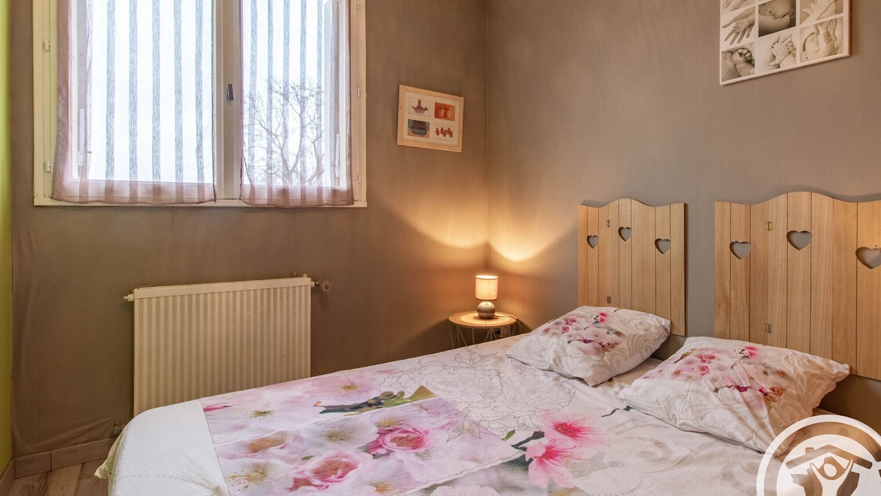Photo of Bedroom in Saint-Georges-des-Gardes