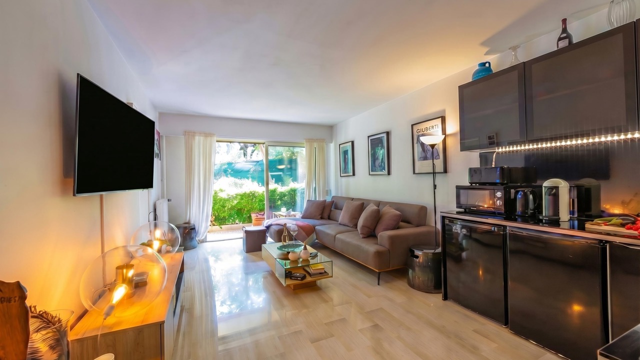 Photo of Livingroom in Fabron