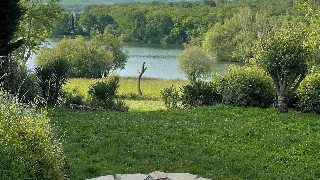 Photo of Outdoor in Escueillens-et-Saint-Just-de-Belengard