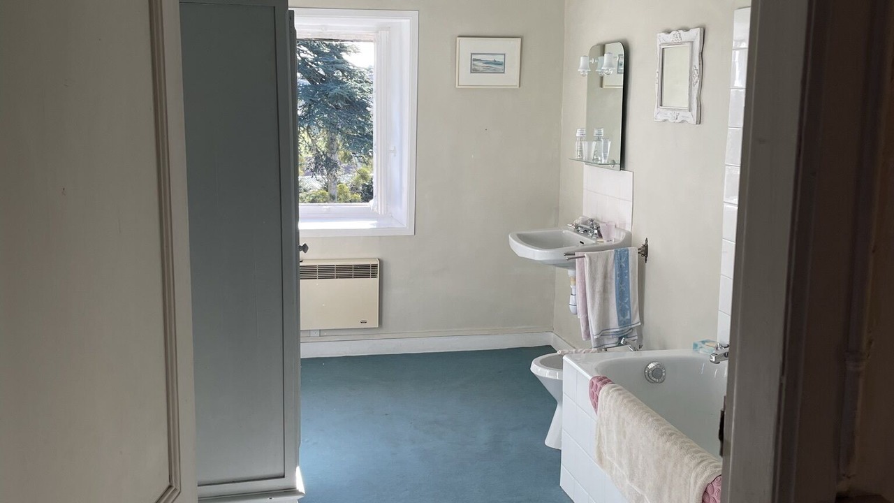 Photo of Bathroom in Vaux-sur-Seulles