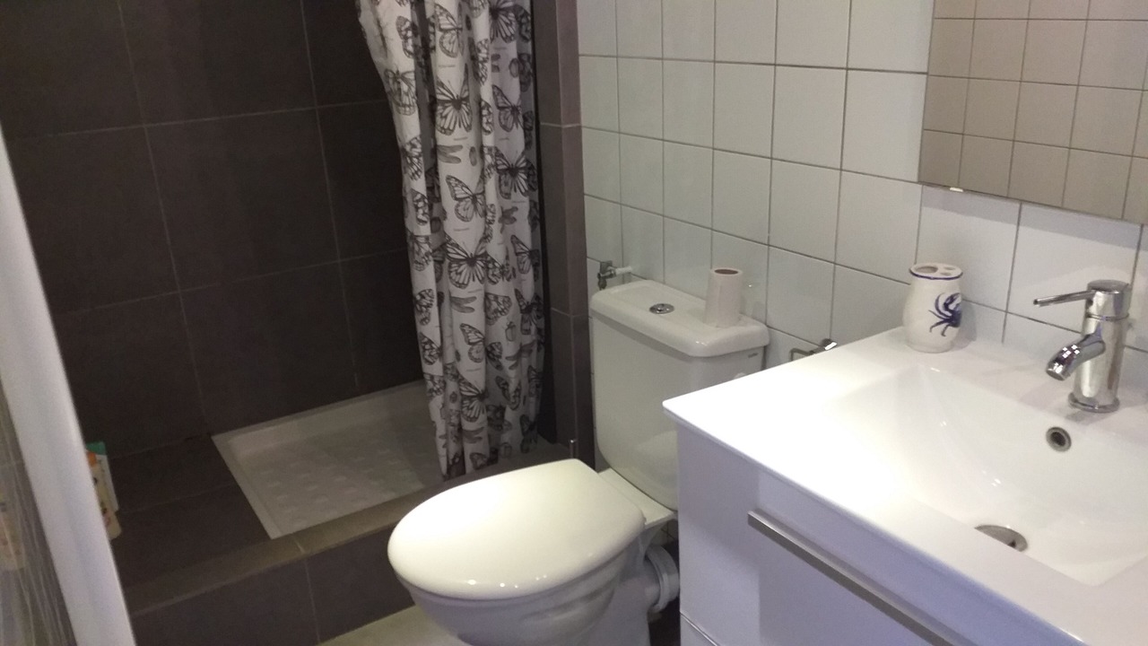 Photo of Bathroom in Groix