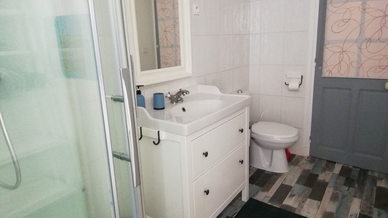 Photo of Bathroom in Plerin