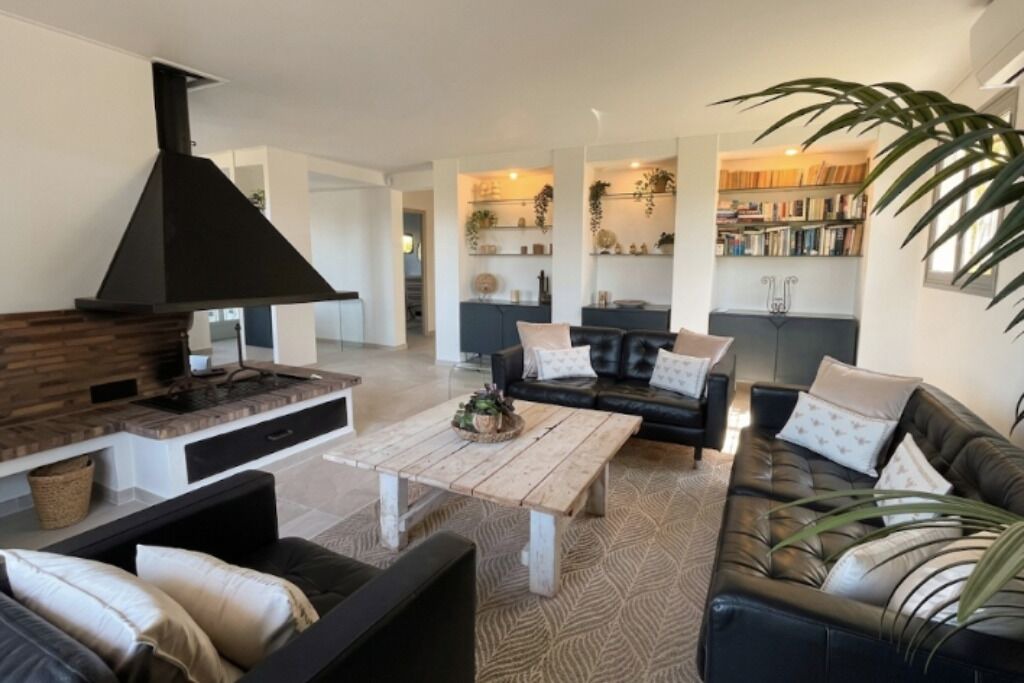 Photo of Livingroom in La Croix des Gardes