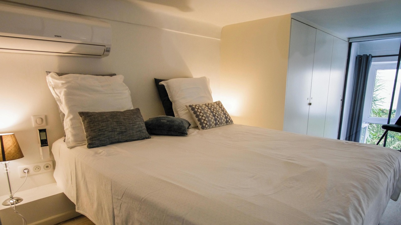 Photo of Bedroom in Carnot