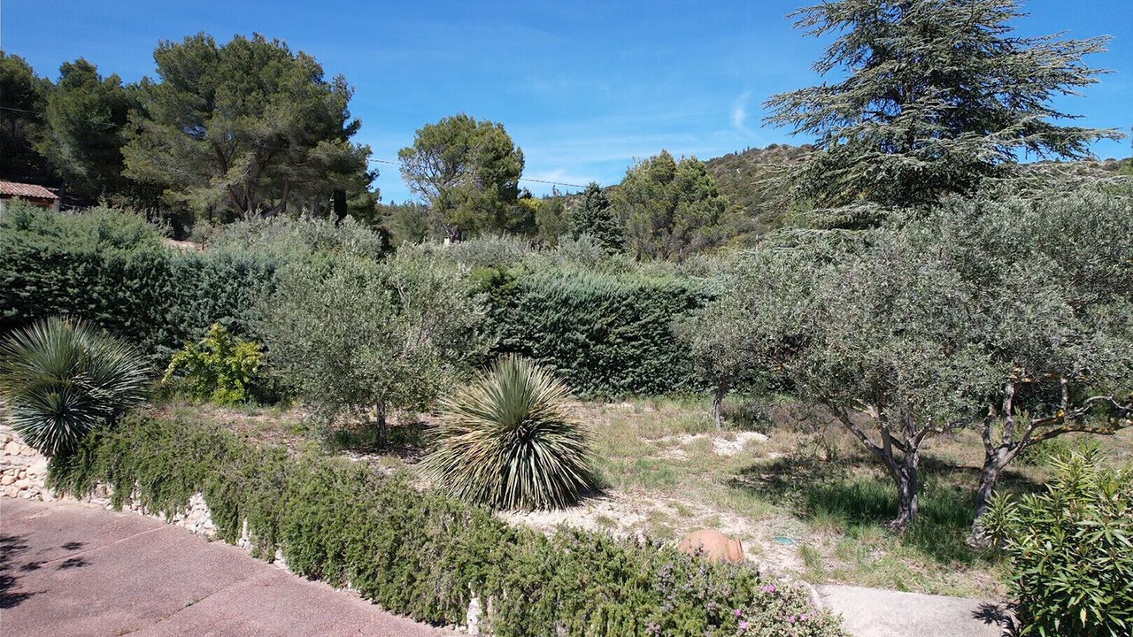 Photo of Outdoor in Merindol