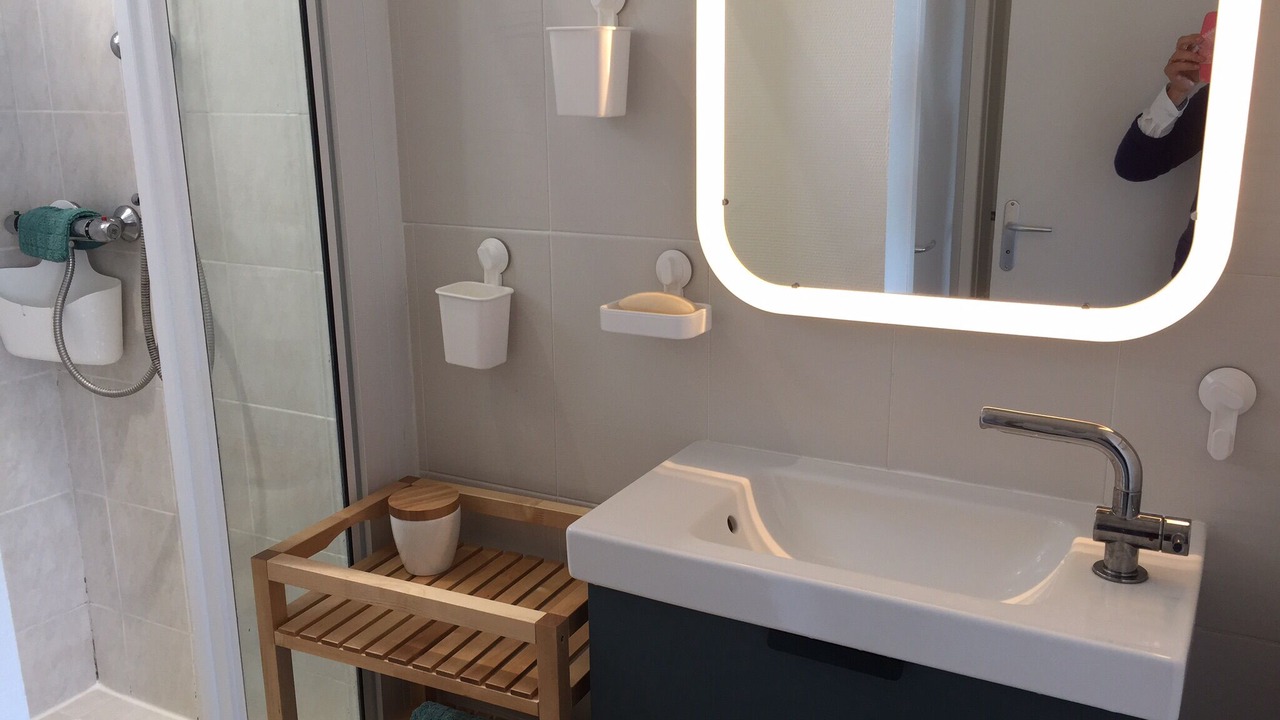 Photo of Bathroom in Hauteville-sur-Mer