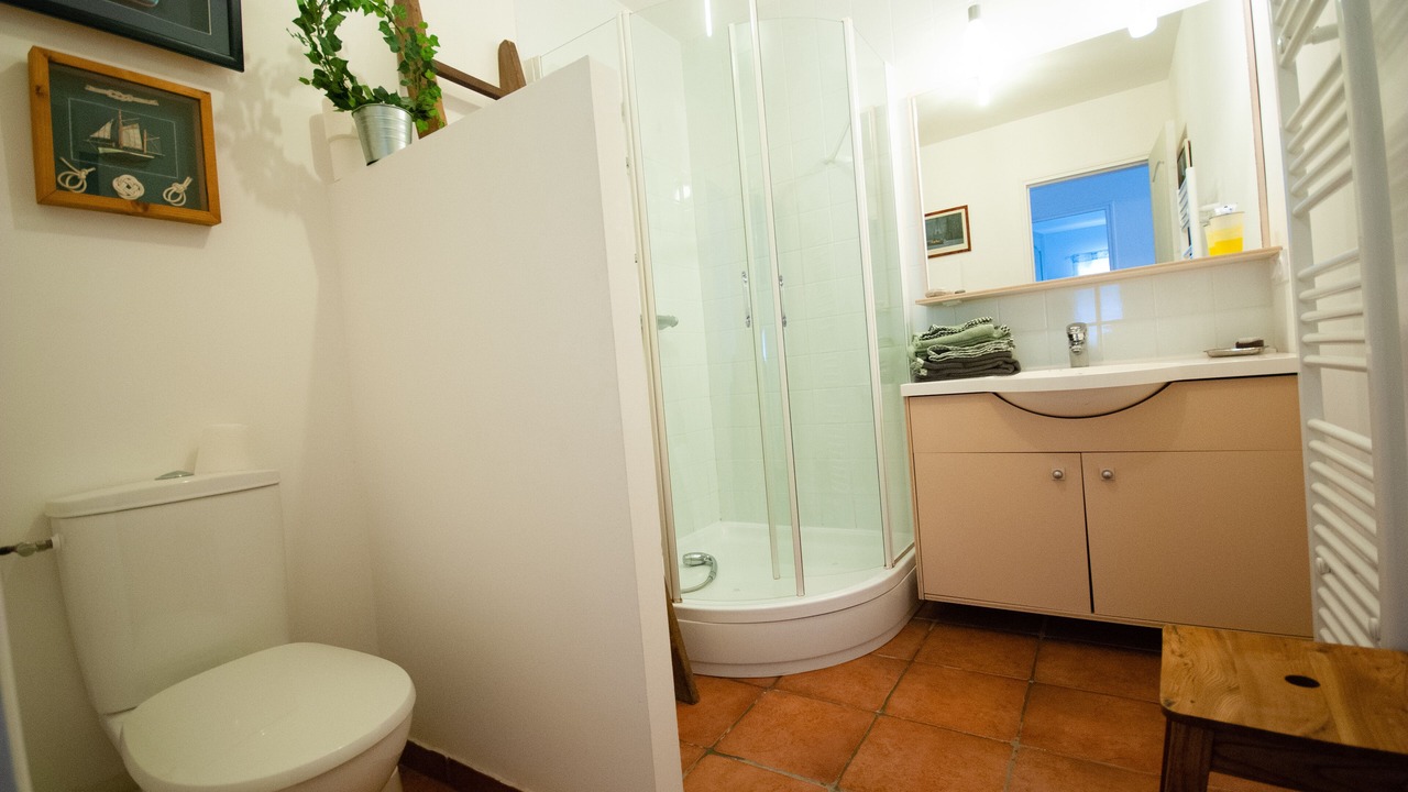 Photo of Bathroom in Etables-sur-Mer