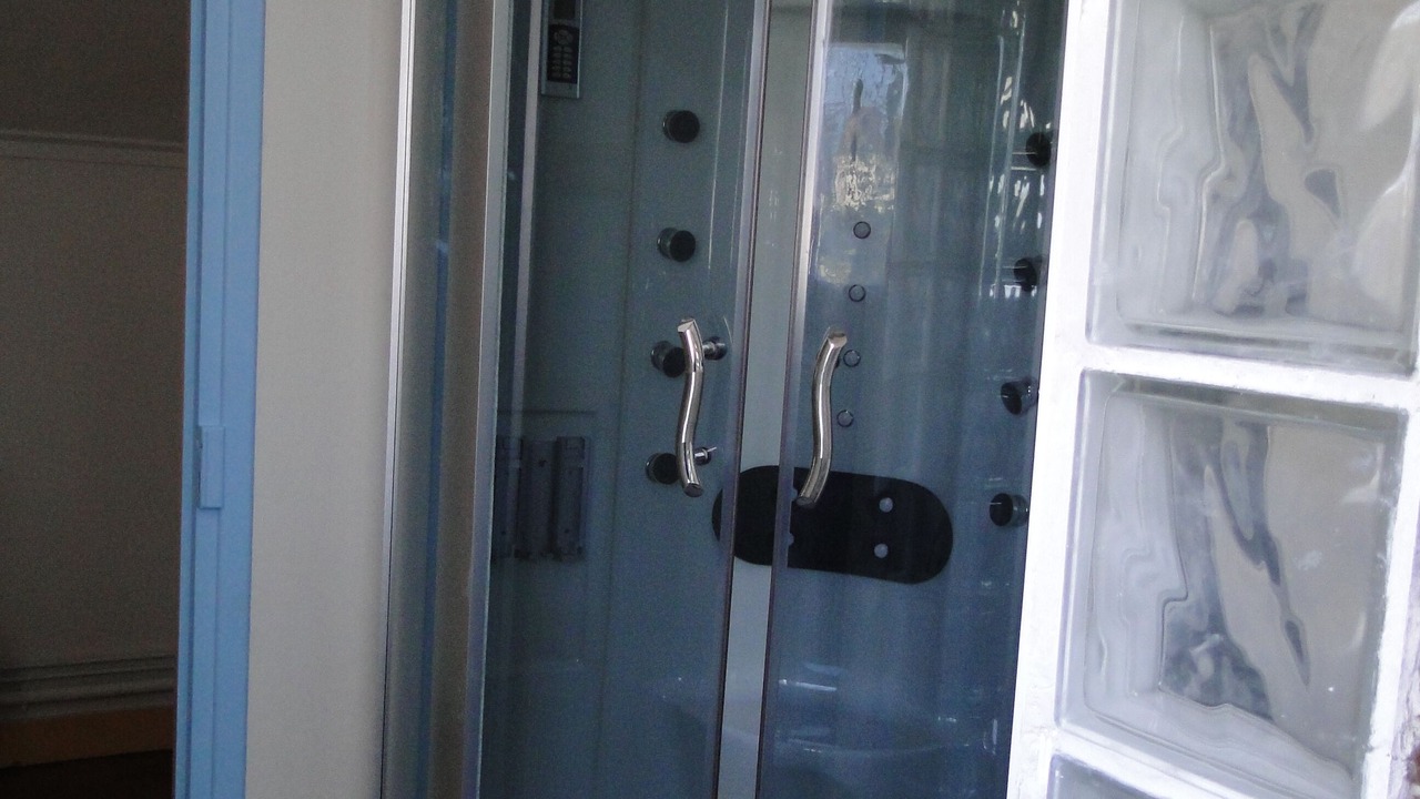 Photo of Bathroom in Saint-Laurent-sur-Mer