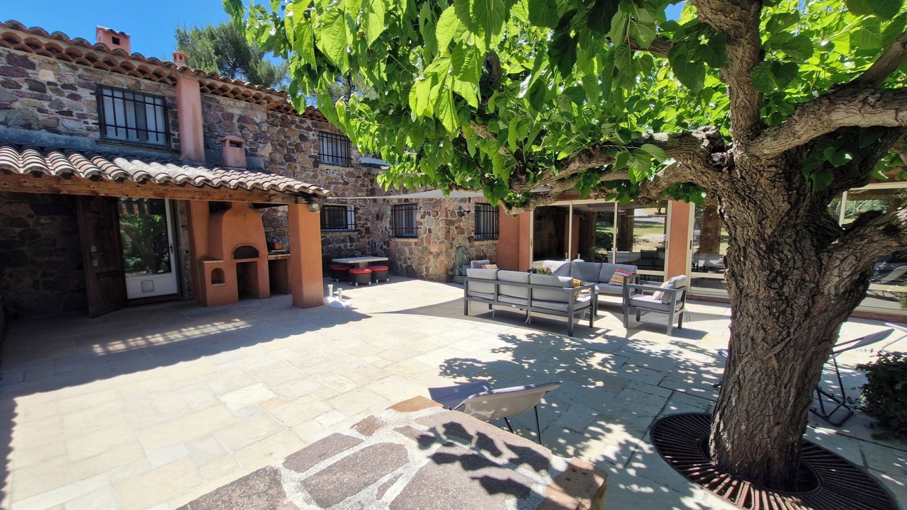 Photo of Patio Balcony in Saint-Raphael