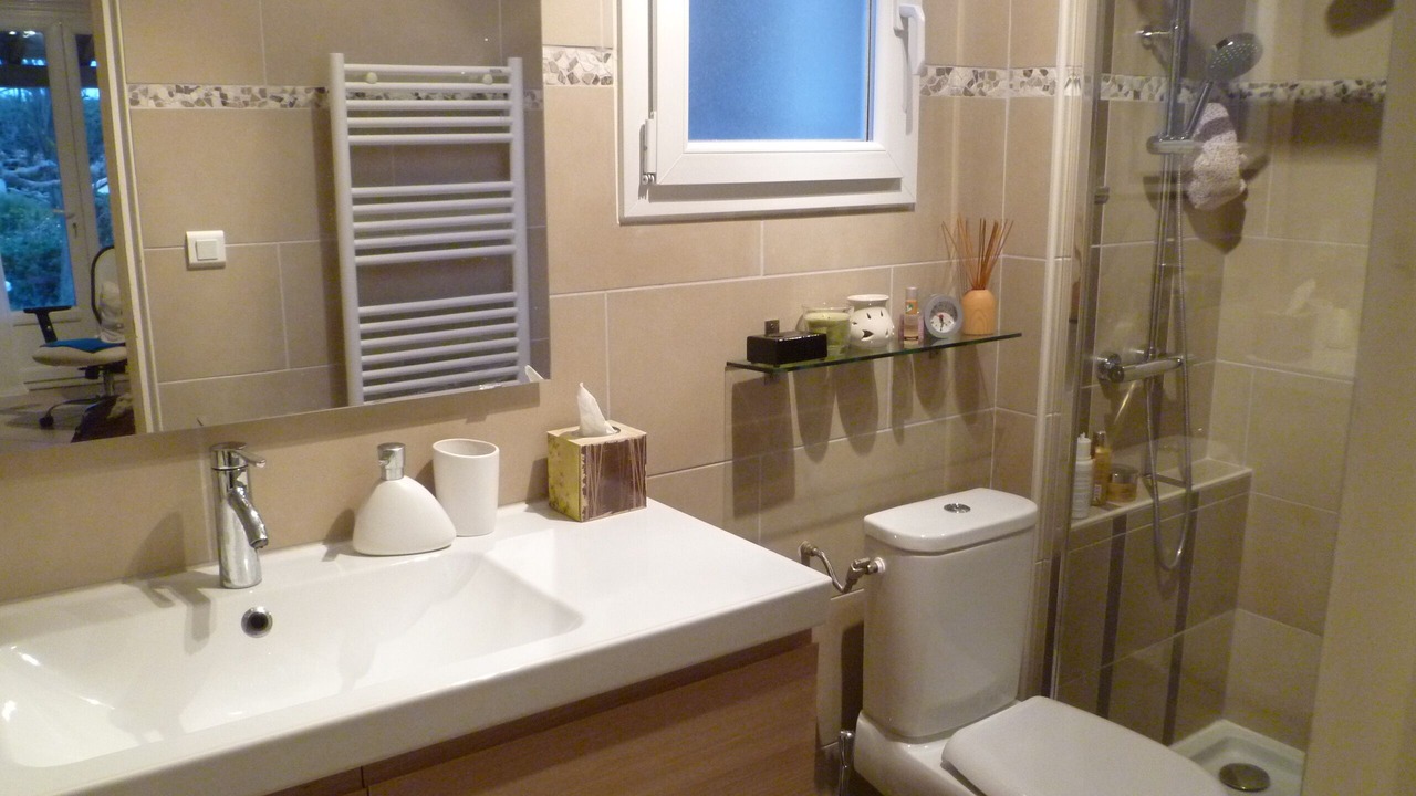 Photo of Bathroom in Pujaut