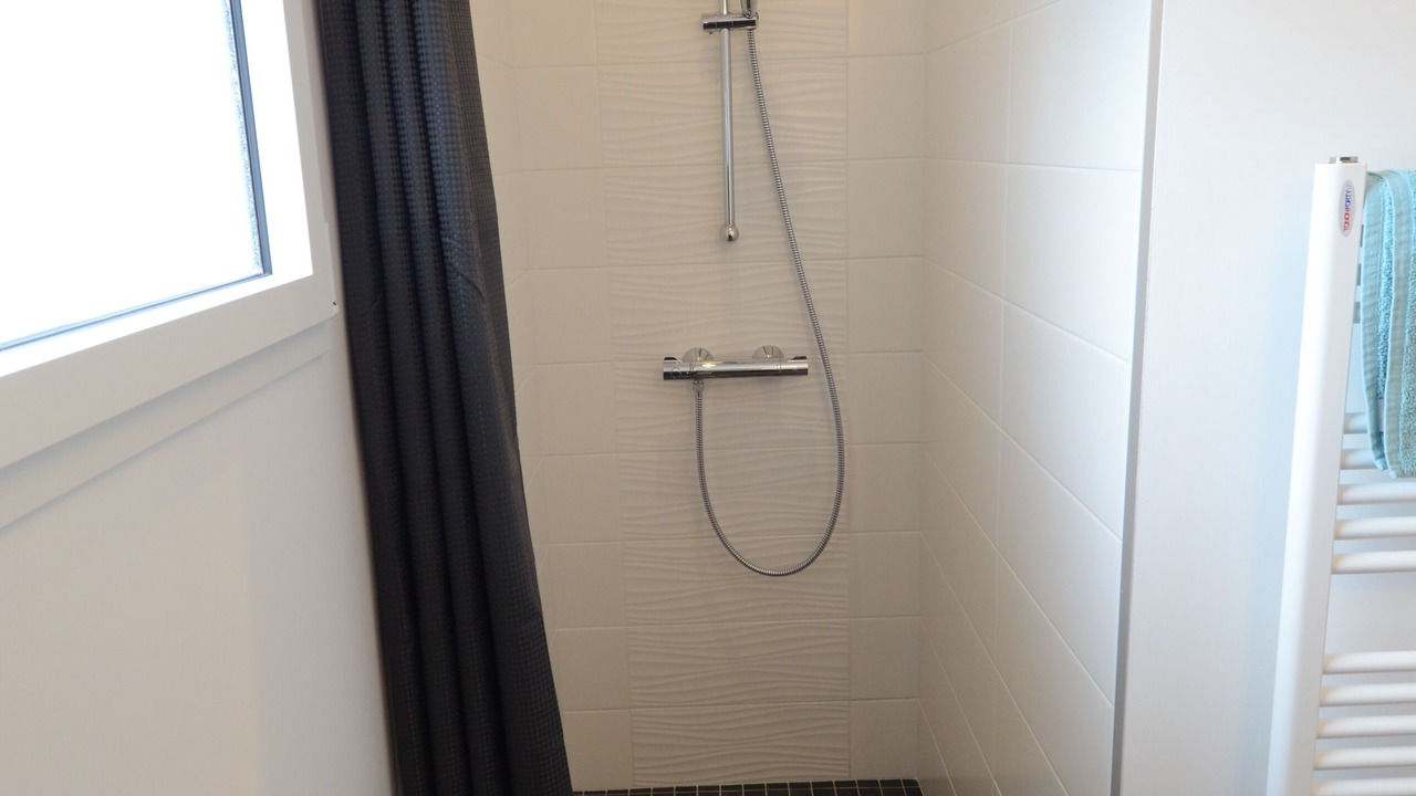 Photo of Bathroom in Tregastel
