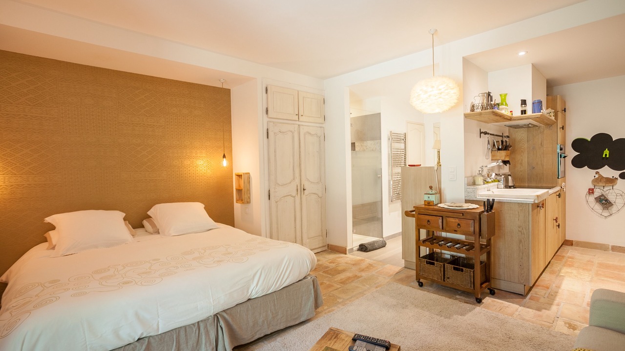 Photo of Bedroom in L'Isle-sur-la-Sorgue