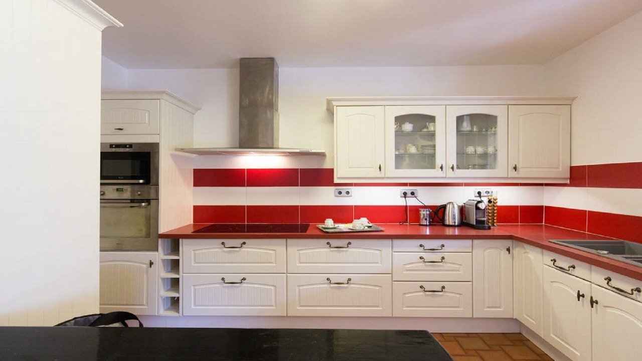 Photo of Kitchen in California - Pezou