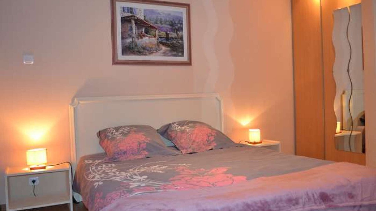 Photo of Bedroom in Saint-Papoul