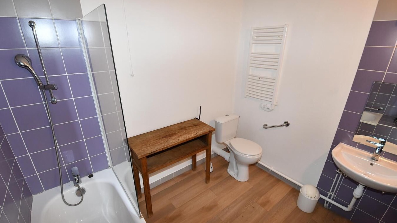 Photo of Bathroom in Loudervielle