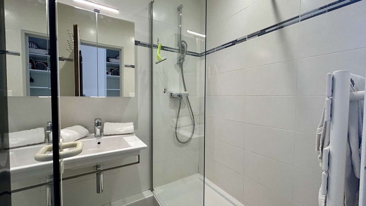Photo of Bathroom in Villeneuve Loubet Beach