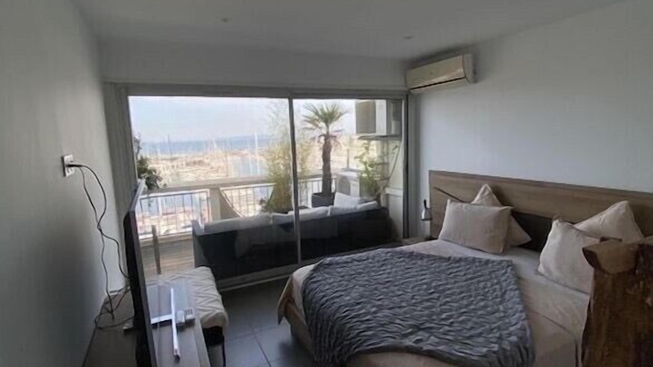 Photo of Bedroom in La Grande-Motte
