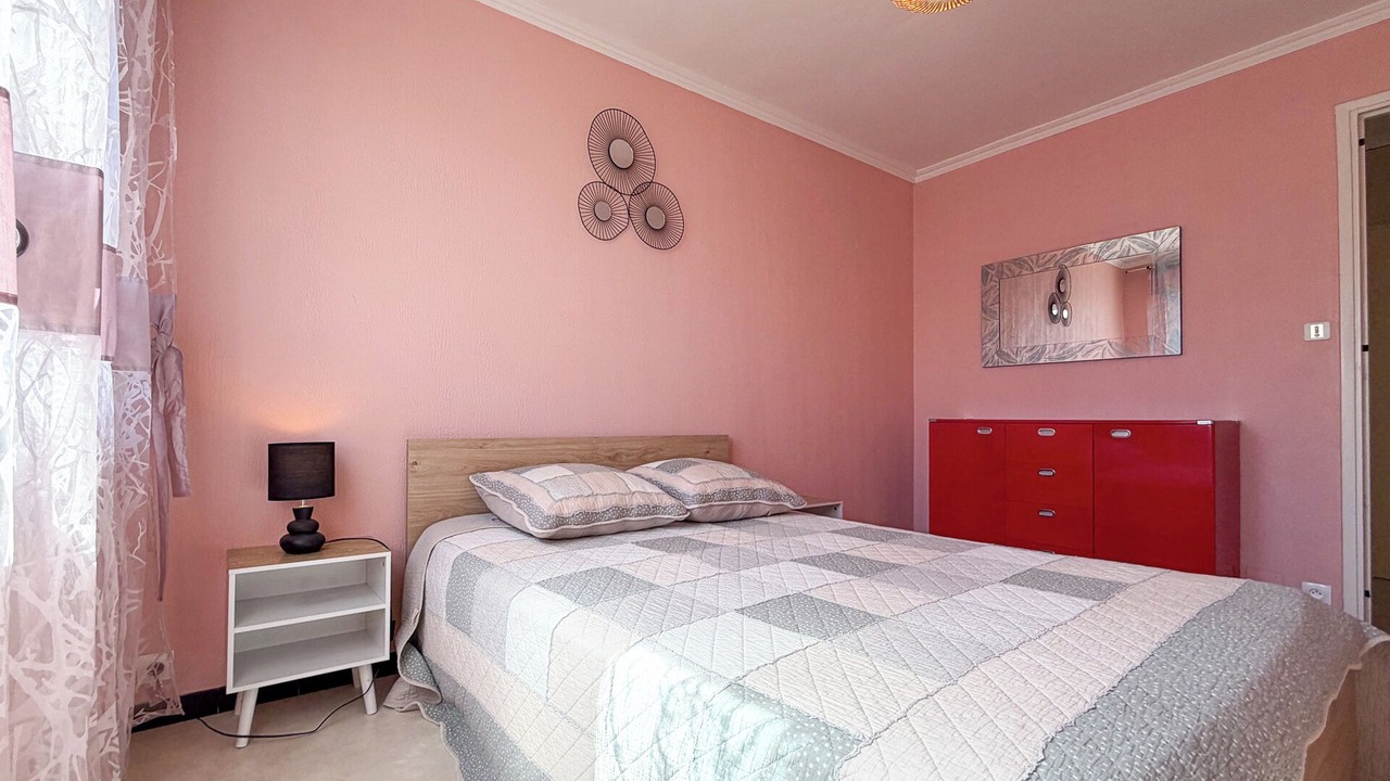 Photo of Bedroom in Le Grau-Du-Roi