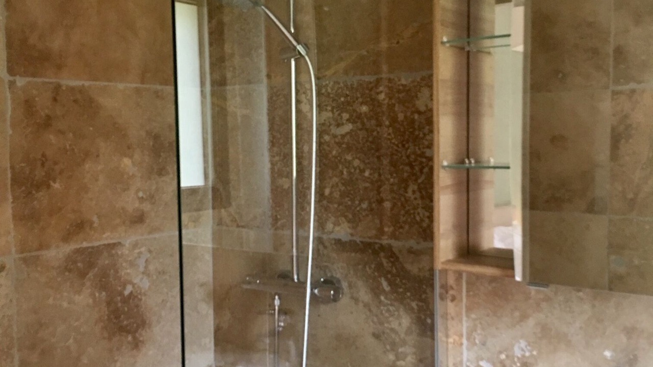 Photo of Bathroom in Uzes