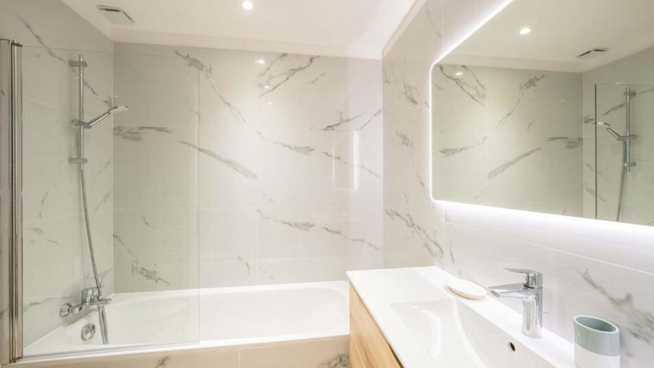 Photo of Bathroom in Biot