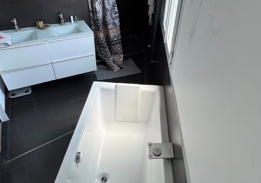 Photo of Bathroom in Le Cannet