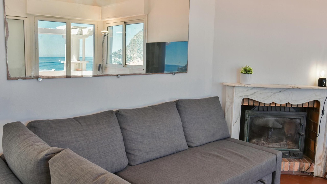 Photo of Livingroom in Eze