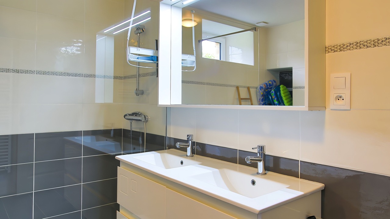 Photo of Bathroom in Creances