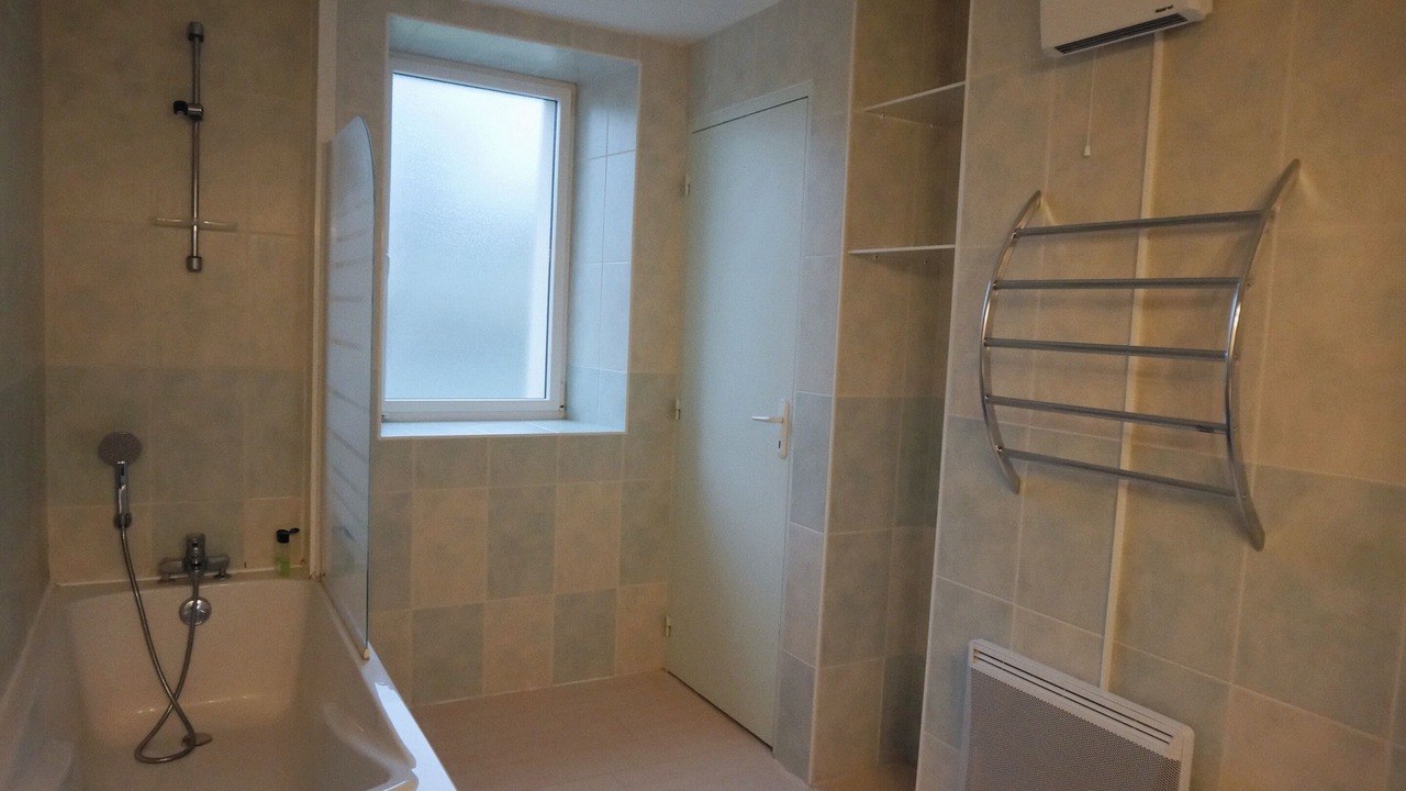 Photo of Bathroom in Saint-Malo-du-Bois