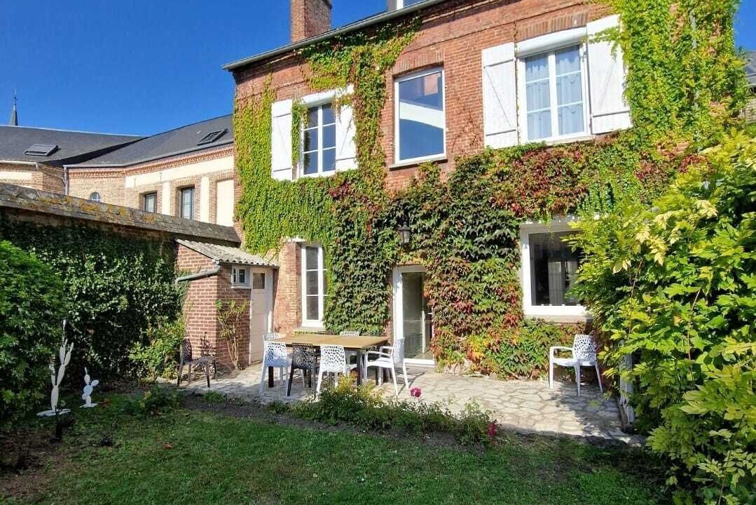 Photo of Outdoor in Neufchatel-en-Bray