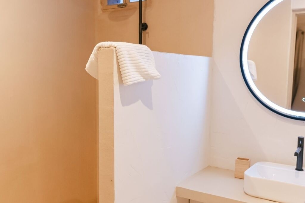 Photo of Bathroom in Biot