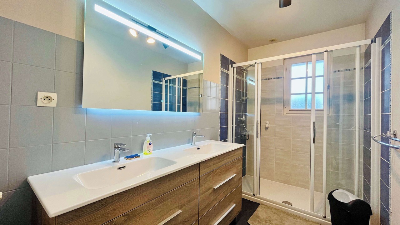 Photo of Bathroom in Sainte-Mere-Eglise