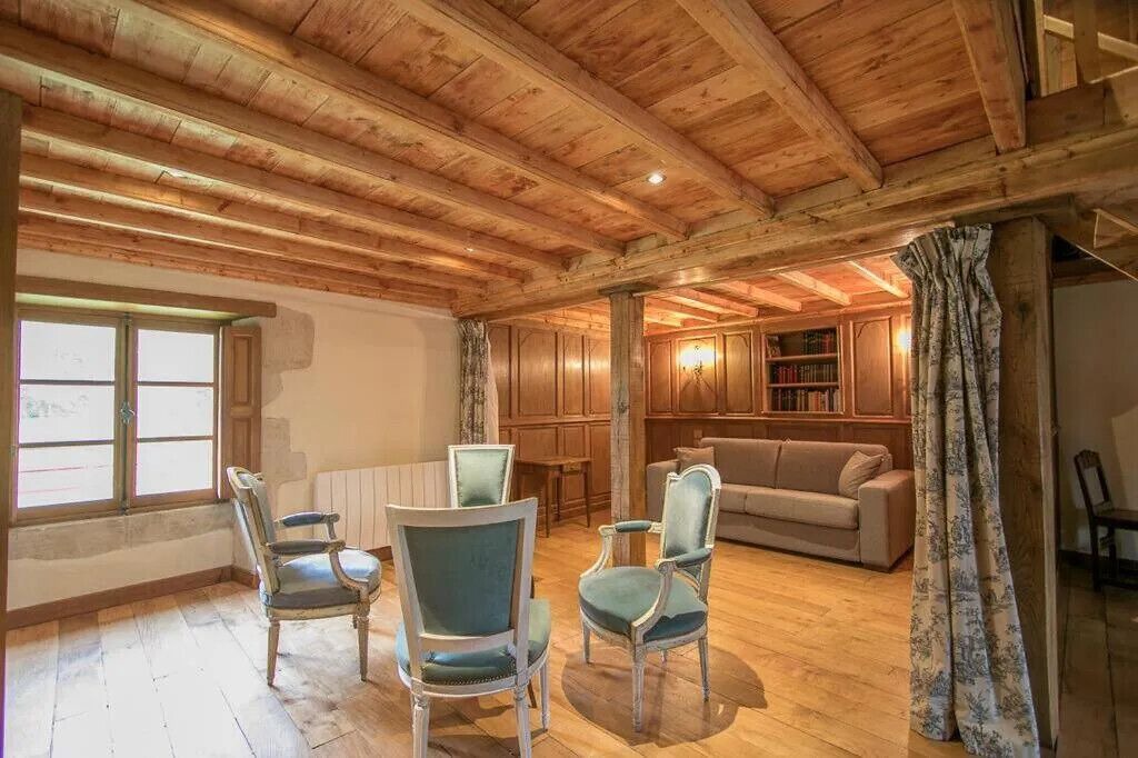Photo of Livingroom in Saint-Martin-des-Entrees