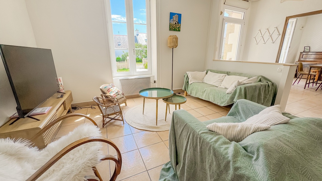 Photo of Bedroom in Saint-Guenole