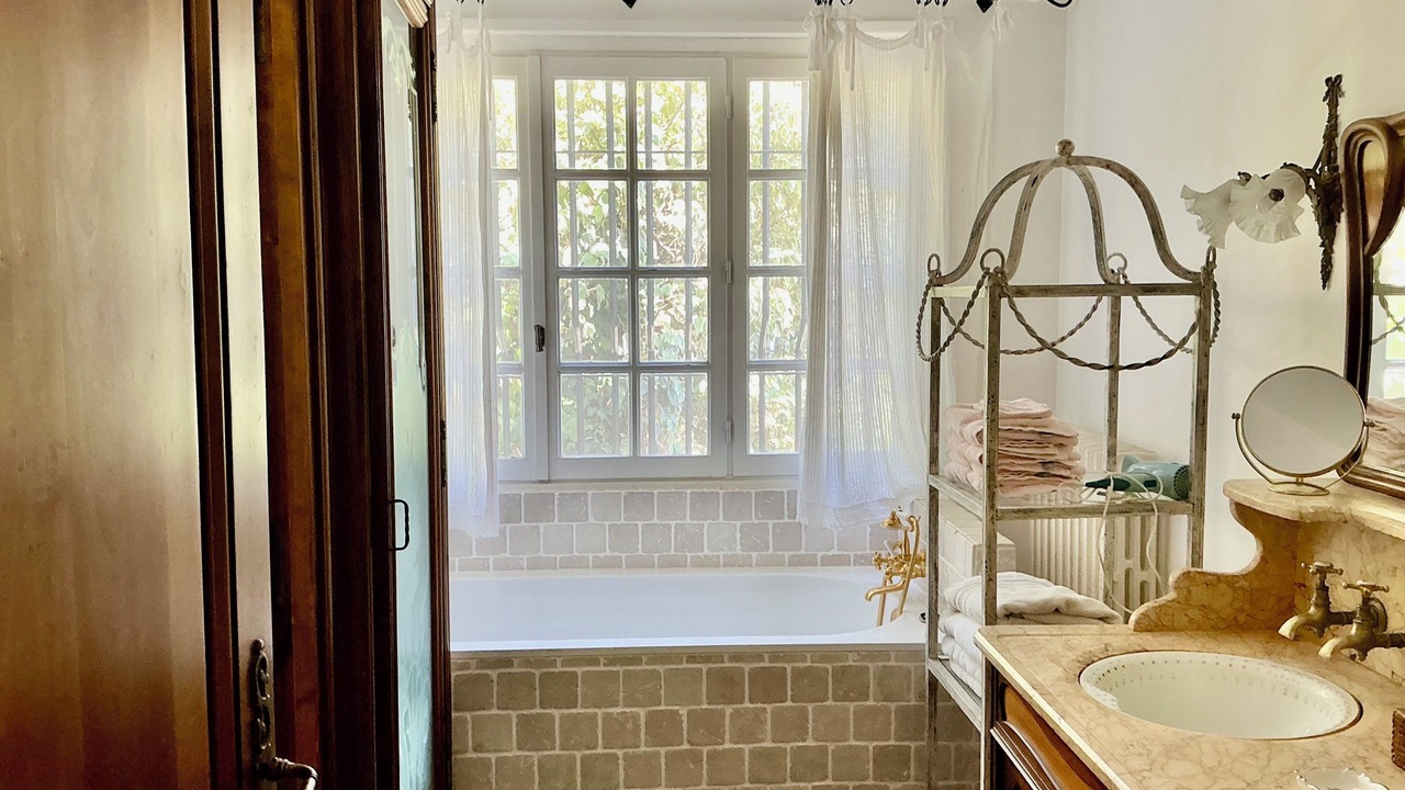 Photo of Bathroom in Valbonne
