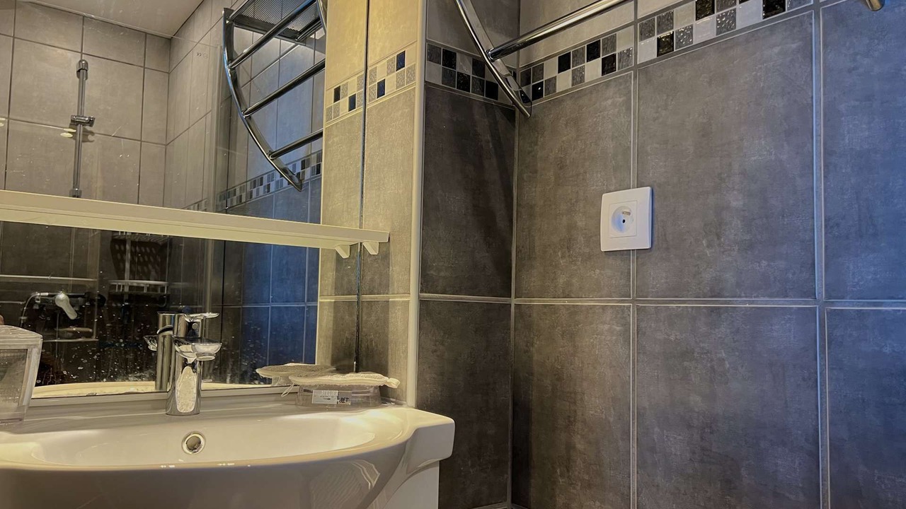 Photo of Bathroom in Matignon