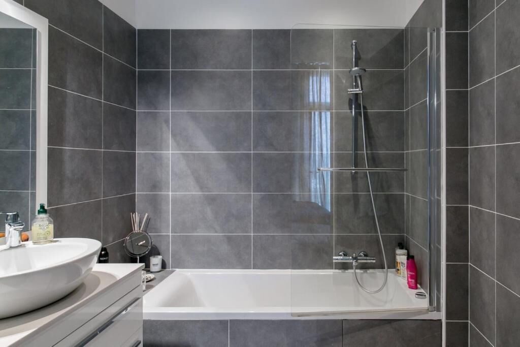 Photo of Bathroom in Prado - Republique