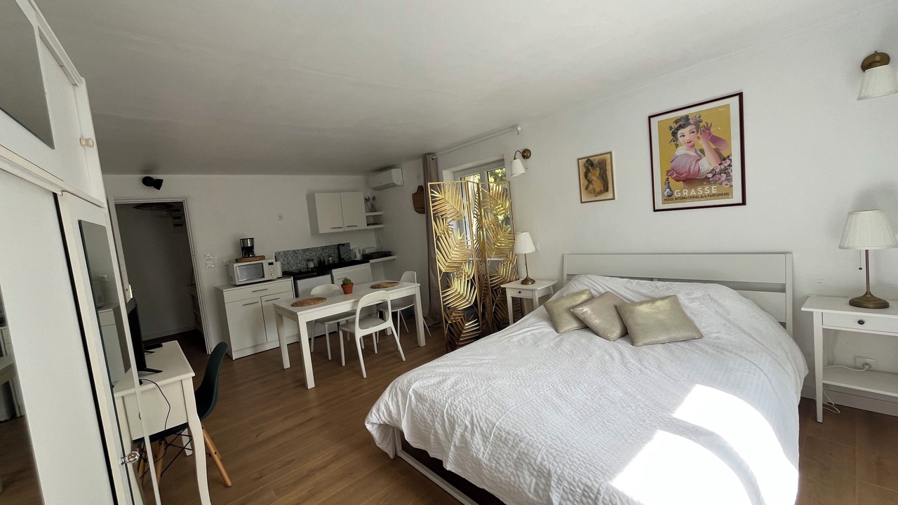 Photo of Bedroom in Le Plan-de-Grasse