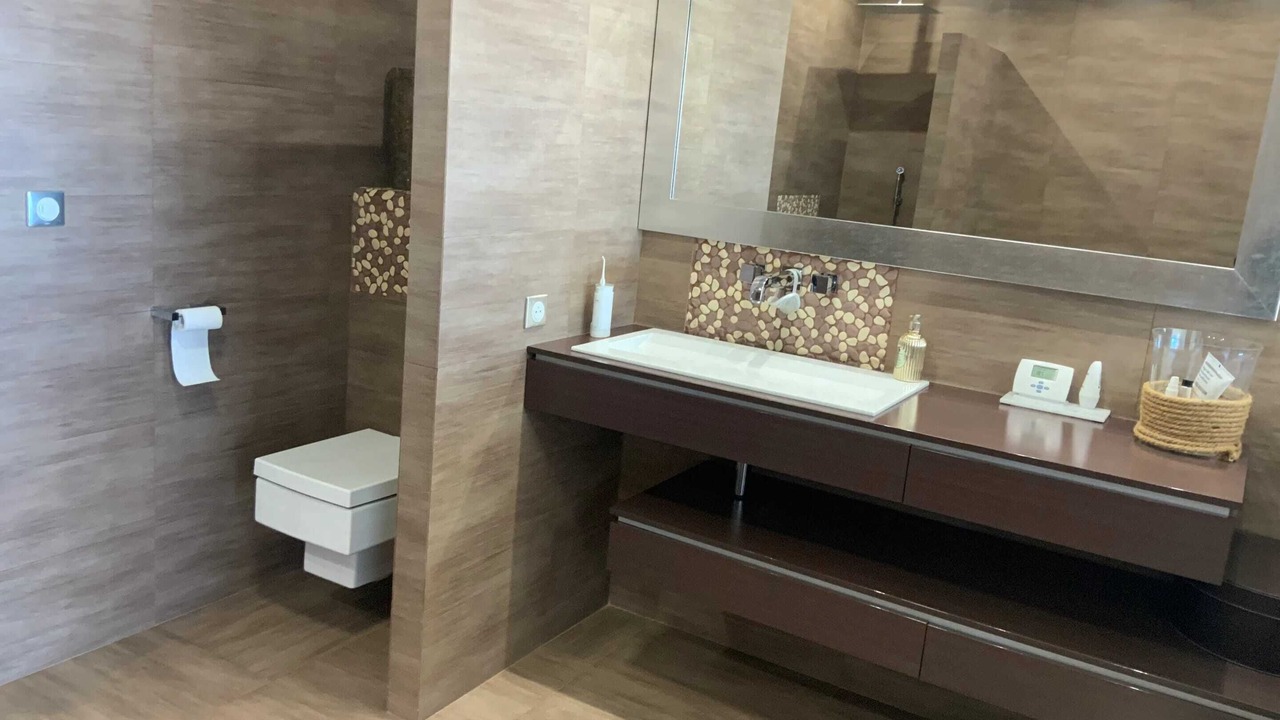 Photo of Bathroom in Aspremont