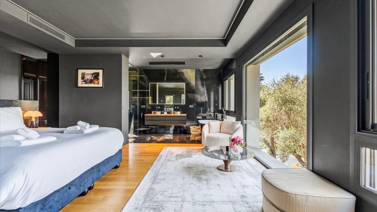 Photo of Bedroom in California - Pezou
