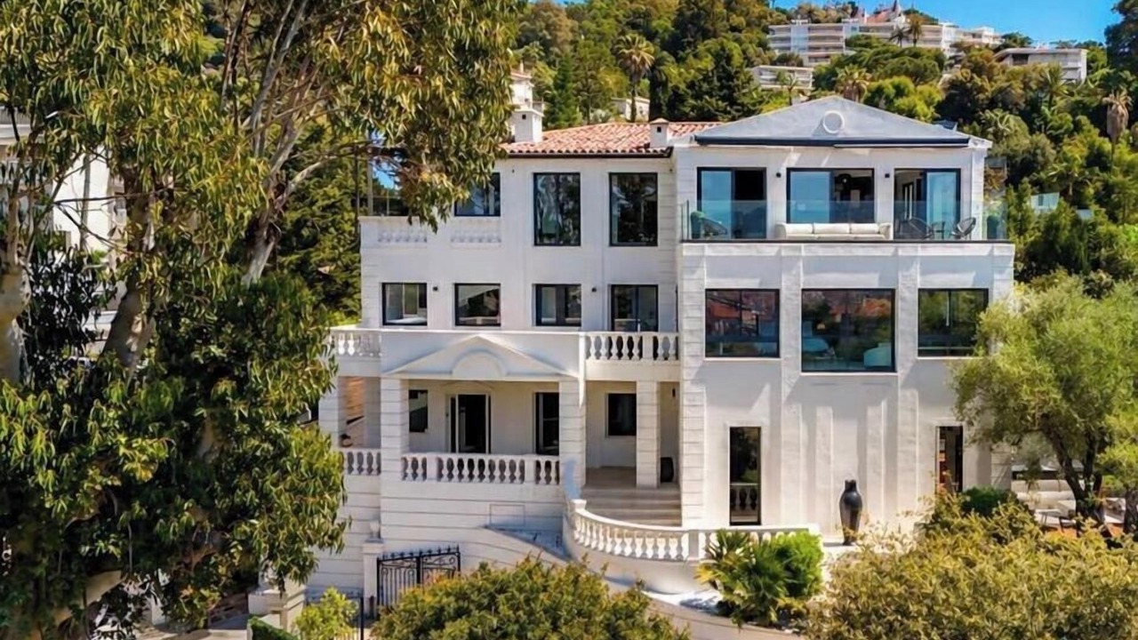 Photo of Outdoor in California - Pezou