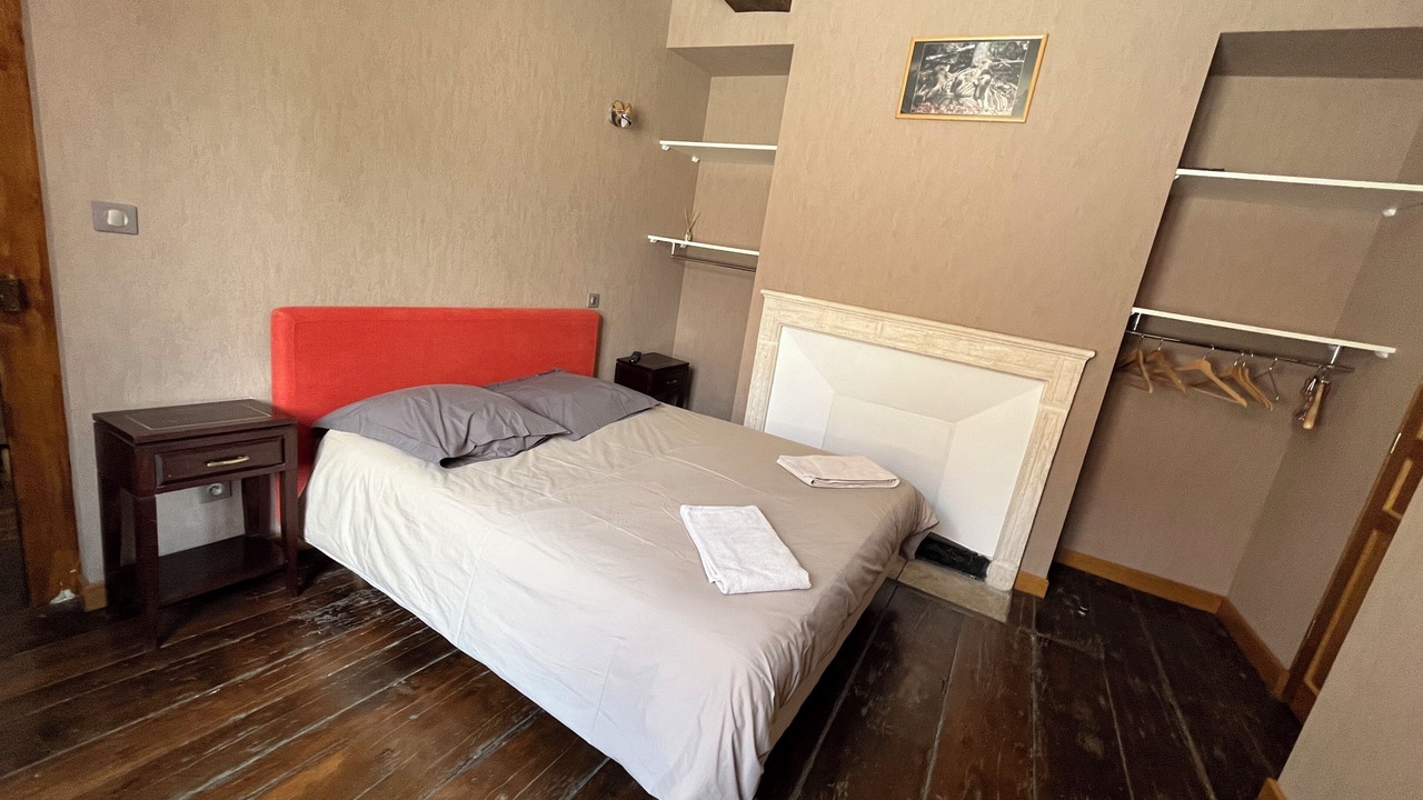 Photo of Bedroom in Arc-en-Barrois