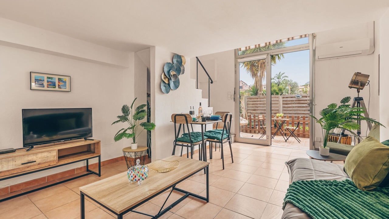 Photo of Livingroom in Mandelieu-la-Napoule Beach