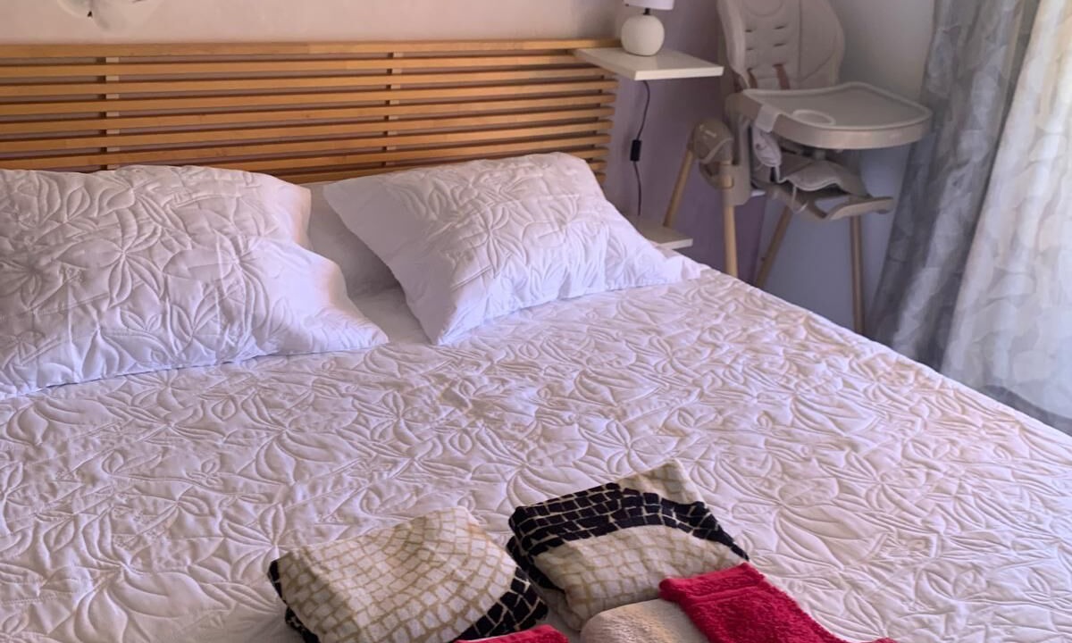 Photo of Bedroom in Mandelieu-La-Napoule