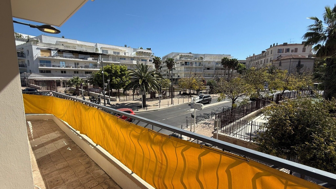 Photo of Outdoor in Prado - Republique