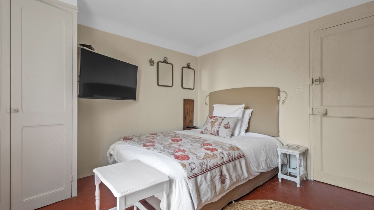 Photo of Bedroom in Cabris