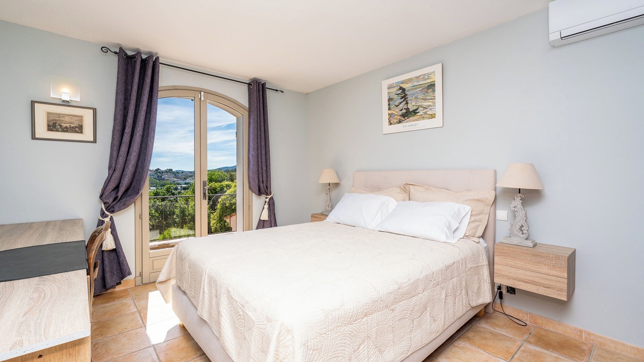 Photo of Bedroom in Le Plan-de-Grasse