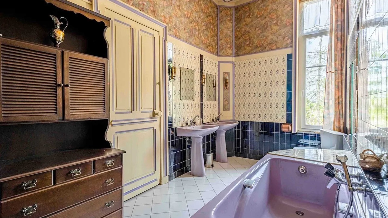 Photo of Bathroom in Cartigny l'Epinay
