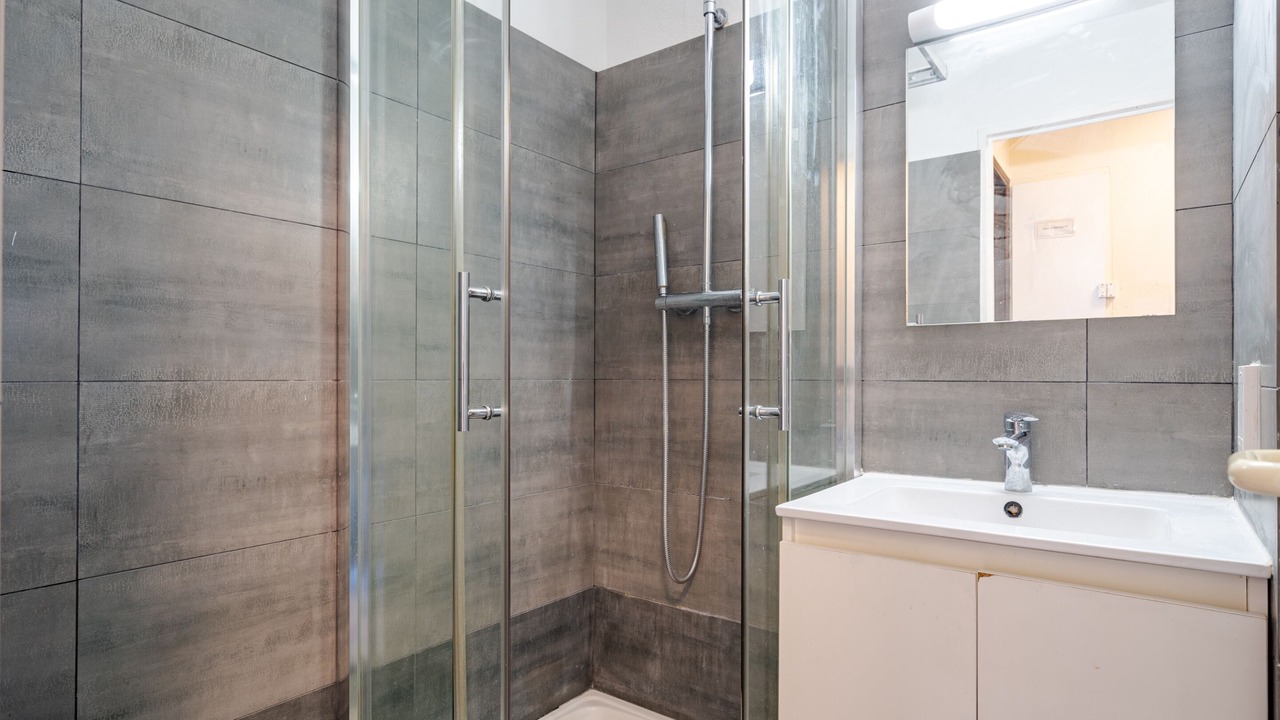 Photo of Bathroom in Cannes La Bocca