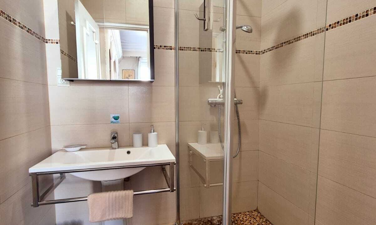 Photo of Bathroom in Les Baumettes