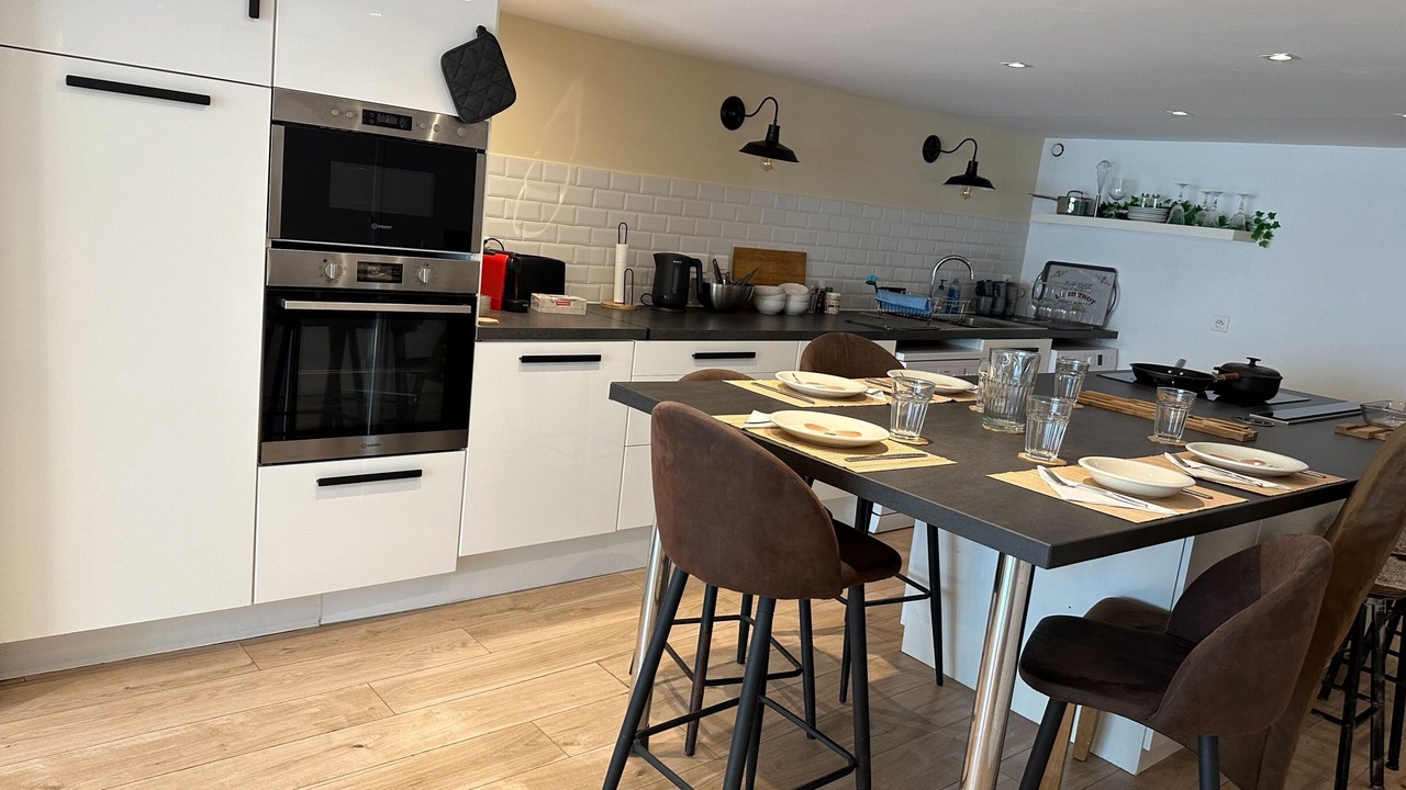 Photo of Kitchen in Prado - Republique